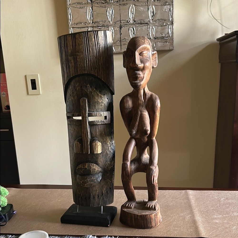 2 pieces Utopia Africa Designs Brown Wooden Sculpture Art